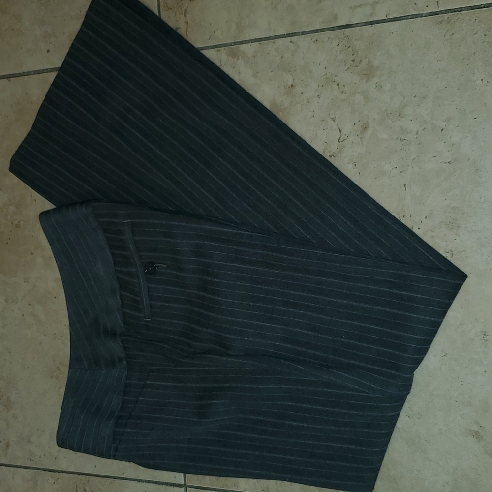 Nwot Express Design Studio Gray Pinstriped Slacks - image 2